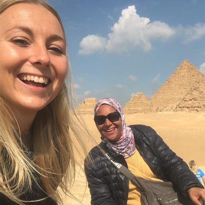 Estelle et une touriste