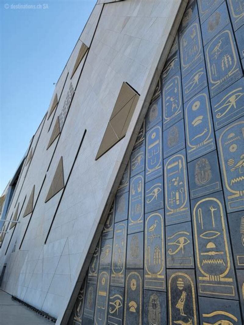 Façade GEM Le Caire